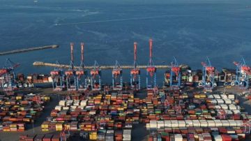 الهيئة العليا للاغاثة: تسلمنا مساعدات غذائية وإغاثية وطبية من مصر