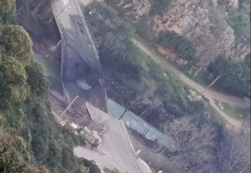 الجيش الإسرائيلي أعلن تدمير جسر الزرارية على نهر الليطاني زاعما أنه كان يستخدم معبرا لحزب الله