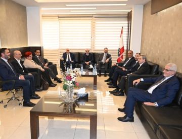 لقاء بين التقدمي الاشتراكي والاعتدال الوطني: تأكيد على الوحدة الوطنية ودعم الدولة في مواجهة التحديات