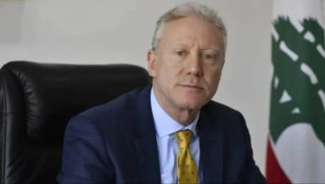 رجي يتصل بنظيره الإندونيسي معزيا بمقتل جندي أثناء تأديته مهامه في صفوف اليونيفيل جنوب لبنان رجي يتصل بنظيره الإندونيسي معزيا بمقتل جندي أثناء تأديته مهامه في صفوف اليونيفيل جنوب لبنان