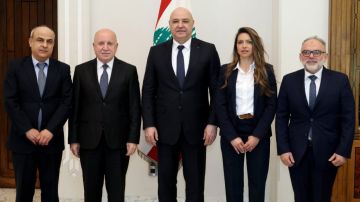 الرئيس عون تابع أوضاع النازحين مع رئيس مجلس الجنوب وشكر للعاهل الأردني ارساله قافلة الإغاثة الرئيس عون تابع أوضاع النازحين مع رئيس مجلس الجنوب وشكر للعاهل الأردني ارساله قافلة الإغاثة