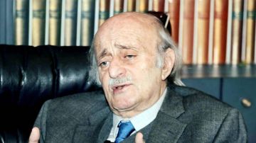 جنبلاط: أكاد أقول إنها حرب عالمية ثالثة