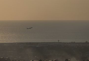 وزارة الأشغال اللبنانية تنفي إغلاق مطار بيروت وزارة الأشغال اللبنانية تنفي إغلاق مطار بيروت