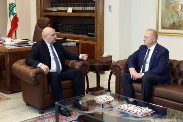 الرئيس عون اجرى مروحة لقاءات واتصالات دبلوماسية شملت الكاردينال بارولين ورؤساء بعثات إيطاليا وروسيا واسبانيا وبريطانيا والصين وألمانيا والاتحاد الاوروبي وتركيا والأردن الرئيس عون اجرى مروحة لقاءات واتصالات دبلوماسية شملت الكاردينال بارولين ورؤساء بعثات إيطاليا وروسيا واسبانيا وبريطانيا والصين وألمانيا والاتحاد الاوروبي وتركيا والأردن