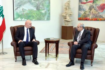 الرئيس عون يلتقي رئيس الحكومة في قصر بعبدا