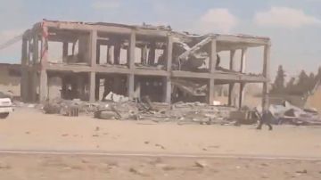 بالفيديو: تدمير قاعدة باسيج الرضا في إيران