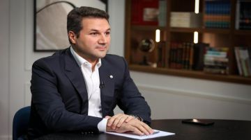 بالصورة... نديم الجميل: العالم اليوم أكثر سلاما