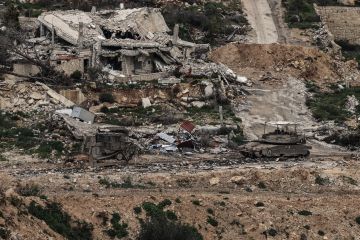 وزير الدفاع اللبناني يرد على تصريحات وزير الدفاع الإسرائيلي