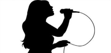 فنانة لبنانية بارزة تطالب بالسلام: ونقطة على السطر 