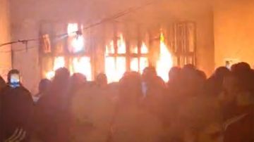 بالفيديو: توتر وإحراق فرش في سجن رومية