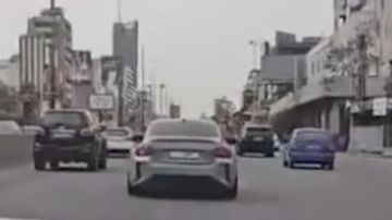 بالفيديو: تشفيط على الأوتوستراد!