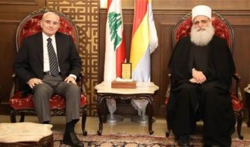 شيخ العقل يستقبل وزير الدفاع ويؤكد على الالتفاف حول الجيش والشرعية شيخ العقل يستقبل وزير الدفاع ويؤكد على الالتفاف حول الجيش والشرعية