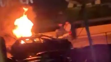 بالفيديو: لحظة استهداف سيارة بالفيديو: لحظة استهداف سيارة