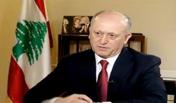 ريفي باسم وفد الجبهة السيادية من السراي الحكومي: نؤيد الشروع بالمفاوضات المباشرة مع إسرائيل ريفي باسم وفد الجبهة السيادية من السراي الحكومي: نؤيد الشروع بالمفاوضات المباشرة مع إسرائيل