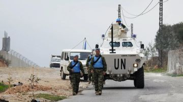 قاعدة بحرية فرنسية مكان اليونيفيل؟