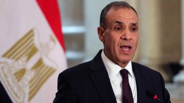 عبد العاطي اتصل بسلام: مصر تكثف جهودها من أجل وقف النار