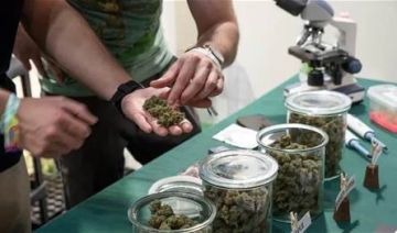 سريلانكا توقف 22 راهبا بوذيا بتهمة تهريب المخدرات