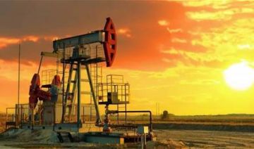 مع تزايد احتمالية عودة حرب إيران.. أسعار النفط تقفز فوق 125 دولارا للبرميل