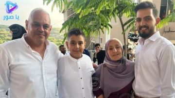 افترضوا وجود هدنة فذهبوا الى منزلهم في الحنية ليأخذوا بعض الاغراض فدمره الطيران فوق رؤوسهم وما زالو تحت انقاضه منذ اكثر من 24 ساعة والاسعاف ممنوع من الوصول اليهم !!