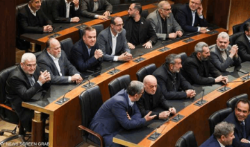 نائب حزب الله: لا نريد من إيران المفاوضة عنا