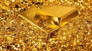 تراجع الذهب مع تعافي الدولار وتوقعات باستئناف المفاوضات الاميركية الايرانية