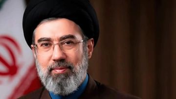 مجلس الخبراء الإيراني: فريق التفاوض يمتثل لأوامر المرشد