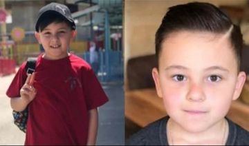 طفل في الصورة هدف في الميدان