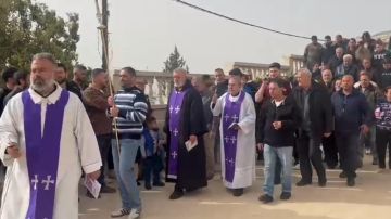 بالفيديو: زياح الصليب في دبل بالفيديو: زياح الصليب في دبل