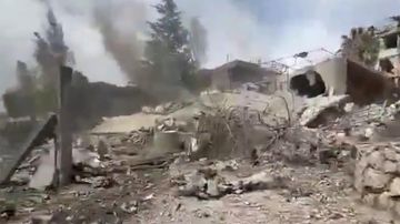 بالفيديو: دمار هائل بعد الغارة بالفيديو: دمار هائل بعد الغارة