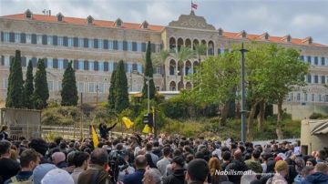 الـ MTV تقول ان السراي الحكومي في خطر اقتحام وتخريب والتقاط صور !!