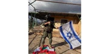 صورة دوس العلم اللبناني تشعل مواقع التواصل ما قصتها؟