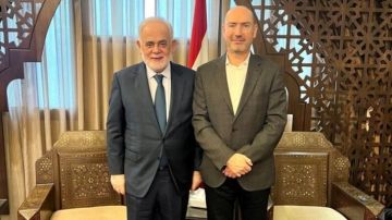 محافظ الجنوب بحث مع أبوزيد في اوضاع النازحين محافظ الجنوب بحث مع أبوزيد في اوضاع النازحين