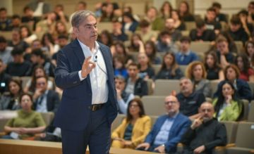 جامعة الروح القدس نظمت محاضرات عن القيادة في زمن الحرب بمشاركة كارلوس غصن ونهلا بو دياب