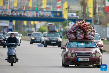 عادوا رغم الدمار: أبناء الجنوب يقاومون بالخبز والعمل