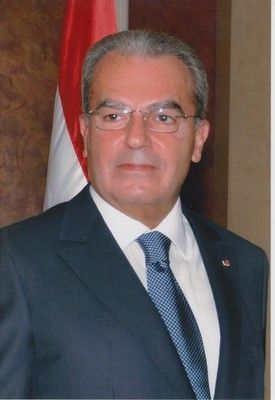 وديع الخازن إتصل ببارولين وغلاغر مهنئا بعيد الفصح ومقدرا للبابا متابعته الحثيثة للأوضاع اللبنانية