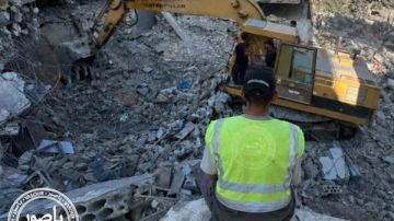 بين الركام، أخ يبحث عن أخيه