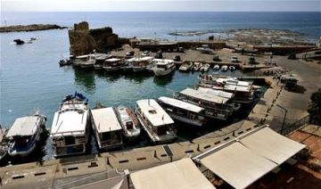 موسم السياحة تراجع بنسبة 90 بالمئة..إقفال مؤسسات وصرف موظفين وخسائر بالملايين موسم السياحة تراجع بنسبة 90 بالمئة..إقفال مؤسسات وصرف موظفين وخسائر بالملايين