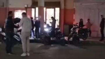 بعد اتصال تحذيري... هلع وإخلاء