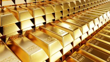 الذهب يتراجع مع صعود الدولار