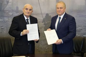 وزير الدفاع وقع والسفير الروسي اتفاقية الحماية المتبادلة لنتائج النشاط الفكري واستقبل محافظ بعلبك الهرمل وزير الدفاع وقع والسفير الروسي اتفاقية الحماية المتبادلة لنتائج النشاط الفكري واستقبل محافظ بعلبك الهرمل