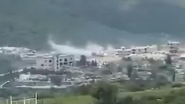 بالفيديو: جرف المنازل مستمر بالفيديو: جرف المنازل مستمر