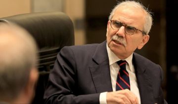 سلام وصل إلى قصر الإليزيه سلام وصل إلى قصر الإليزيه