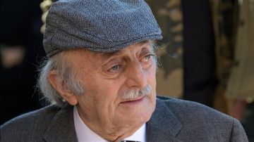 الوزير السابق وليد جنبلاط يدعو الى التسوية حتى لو كانت مجحفة