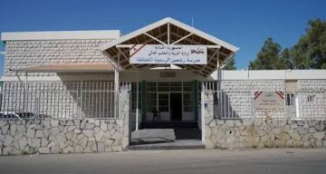 ماذا يجري في تكميلية رشعين الرسمية اغماء وتقيؤ بين النازحين والسبب استهتار! ماذا يجري في تكميلية رشعين الرسمية اغماء وتقيؤ بين النازحين والسبب استهتار!