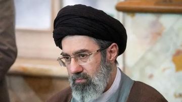 دخل في غيبوبة... تقرير يكشف تفاصيل الحالة الصحية لمجتبى خامنئي دخل في غيبوبة... تقرير يكشف تفاصيل الحالة الصحية لمجتبى خامنئي