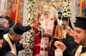 المتروبوليت الصوري استقبل شعلة النور المقدس في كاتدرائية القديس نيقولاوس في زحلة المتروبوليت الصوري استقبل شعلة النور المقدس في كاتدرائية القديس نيقولاوس في زحلة