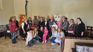 لقاء تكريمي للعجزة في حديقة البطاركة - الديمان لراهبات دير مار اسطفان الأنطونيات