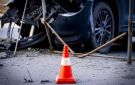 جلست على الرصيف وبكت.. هذا ما فعلته إعلامية بارزة بعد نجاتها من حادث سير مروع (فيديو) - lb