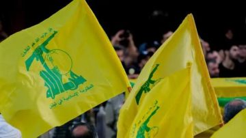 حزب الله دعا السلطة لعدم الذهاب بعيدا بخيارات منحرفة مع إسرائيل: نرفض أي إملاءات تحاول أن تفرض بالقوة على لبنان مسارا ومصيرا يطعن بسيادته حزب الله دعا السلطة لعدم الذهاب بعيدا بخيارات منحرفة مع إسرائيل: نرفض أي إملاءات تحاول أن تفرض بالقوة على لبنان مسارا ومصيرا يطعن بسيادته