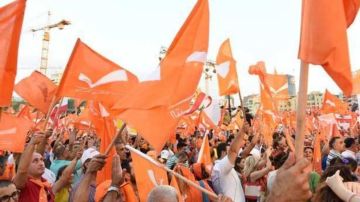 قياديون في التيار ممتعضون من قاسم!